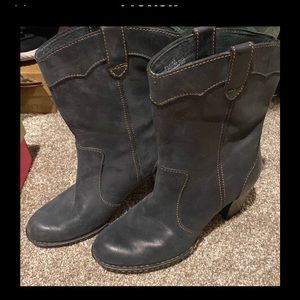 Born mid calf boots with heel
